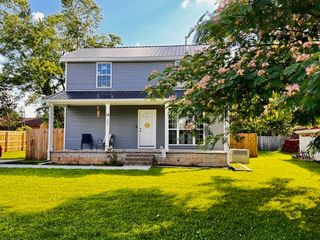 203 5th Ave, N, Decherd, TN 37324