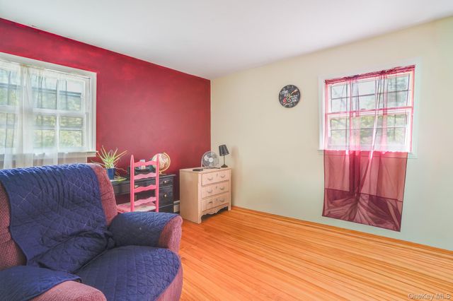 82 Roosevelt Road, Hyde Park, NY 12538