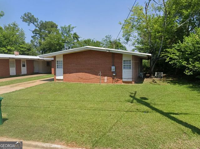 1980 S Riverview Circle, Albany, GA 31705