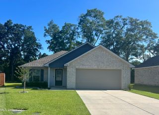 14305 Southern Pecan Street, Gulfport, MS 39503