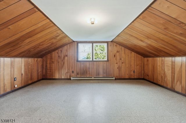 5 Dogwood Rd, Netcong Boro, NJ 07857