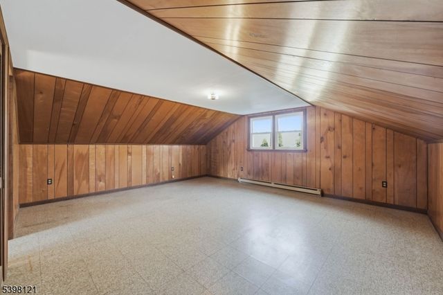 5 Dogwood Rd, Netcong Boro, NJ 07857