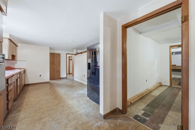 5 Dogwood Rd, Netcong Boro, NJ 07857