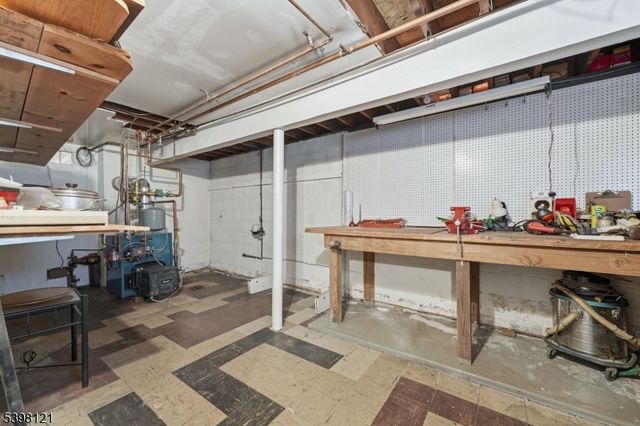 5 Dogwood Rd, Netcong Boro, NJ 07857