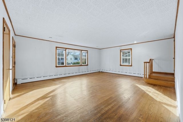 5 Dogwood Rd, Netcong Boro, NJ 07857