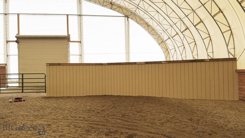 600 Blue Ribbon Lane, Dillon, MT 59725 photo 12