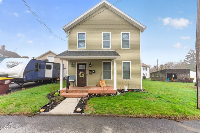 8 Elbow Street, Greenwich, NY 12834
