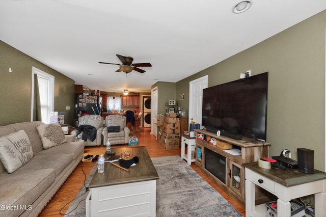 8 Elbow Street, Greenwich, NY 12834