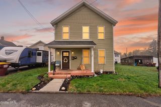 8 Elbow Street, Greenwich, NY 12834