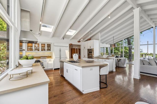 138 Bolivar Lane, Portola Valley, CA 94028