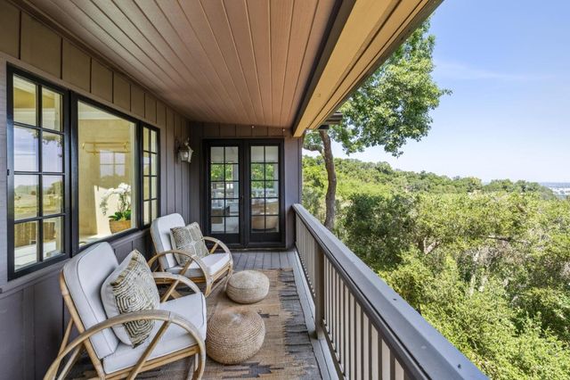 138 Bolivar Lane, Portola Valley, CA 94028