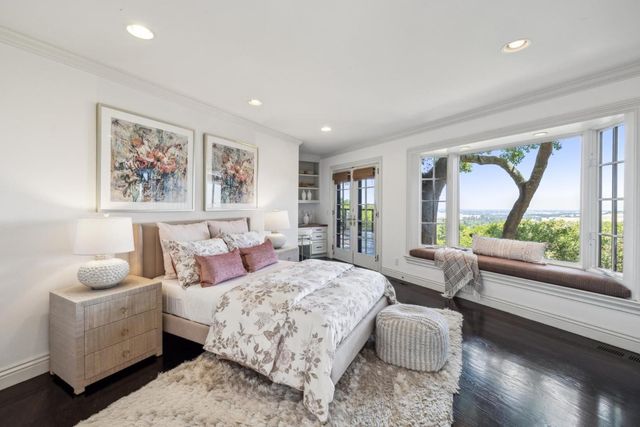 138 Bolivar Lane, Portola Valley, CA 94028