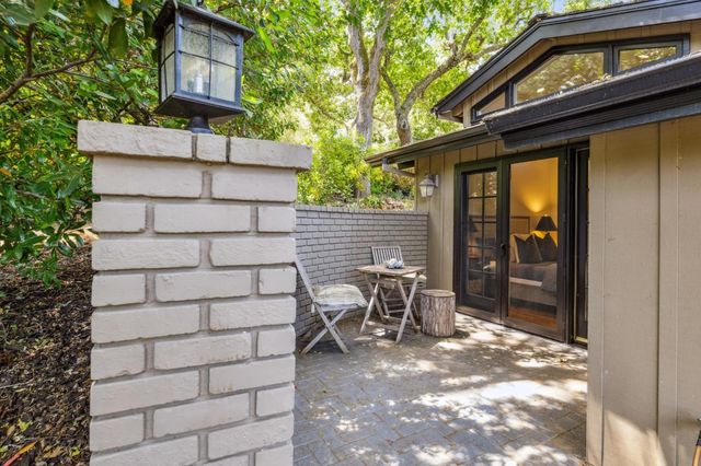 138 Bolivar Lane, Portola Valley, CA 94028