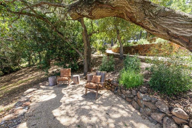 138 Bolivar Lane, Portola Valley, CA 94028