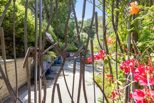138 Bolivar Lane, Portola Valley, CA 94028