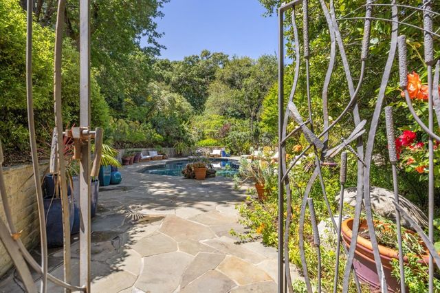 138 Bolivar Lane, Portola Valley, CA 94028