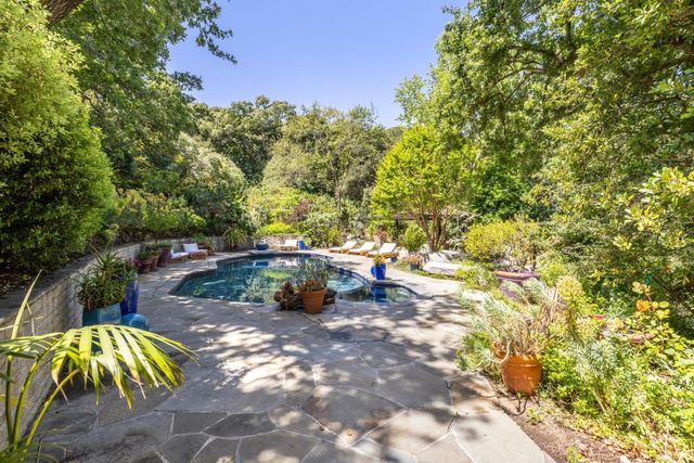 138 Bolivar Lane, Portola Valley, CA 94028