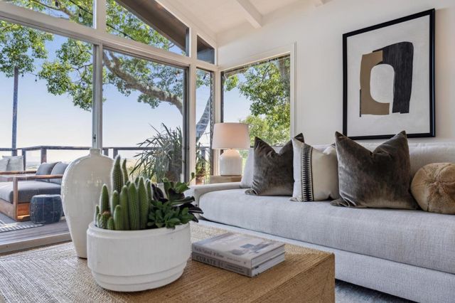 138 Bolivar Lane, Portola Valley, CA 94028