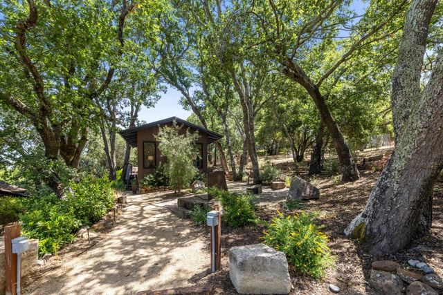 138 Bolivar Lane, Portola Valley, CA 94028