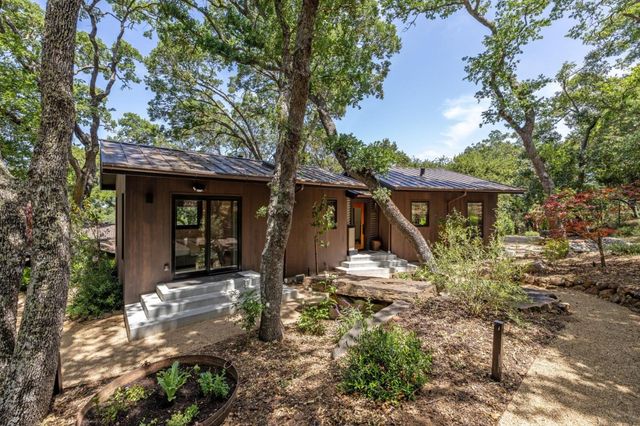 138 Bolivar Lane, Portola Valley, CA 94028