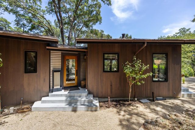 138 Bolivar Lane, Portola Valley, CA 94028