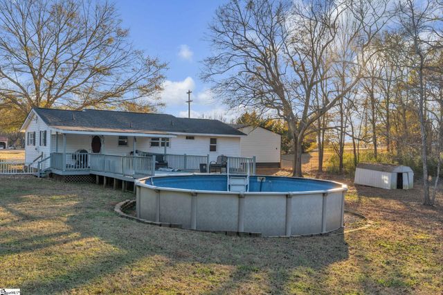 4105 Six & Twenty Road, Williamston, SC 29697