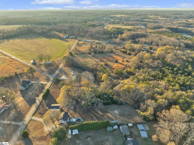 4105 Six & Twenty Road, Williamston, SC 29697
