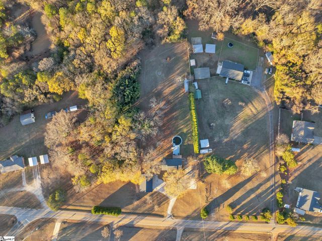 4105 Six & Twenty Road, Williamston, SC 29697