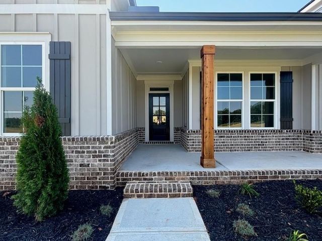 1297 PJ East Road, Covington, GA 30014