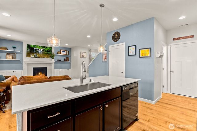 9007 Viola Street SE, Olympia, WA 98501