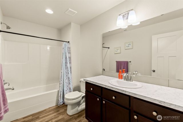 9007 Viola Street SE, Olympia, WA 98501