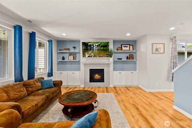 9007 Viola Street SE, Olympia, WA 98501