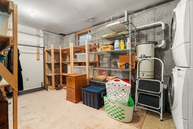 99 Anderer Ln 8, Boston, MA 02132