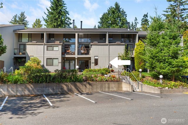 6667 138th Avenue NE #524, Redmond, WA 98052