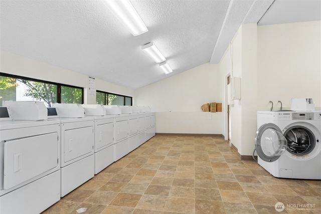 6667 138th Avenue NE #524, Redmond, WA 98052