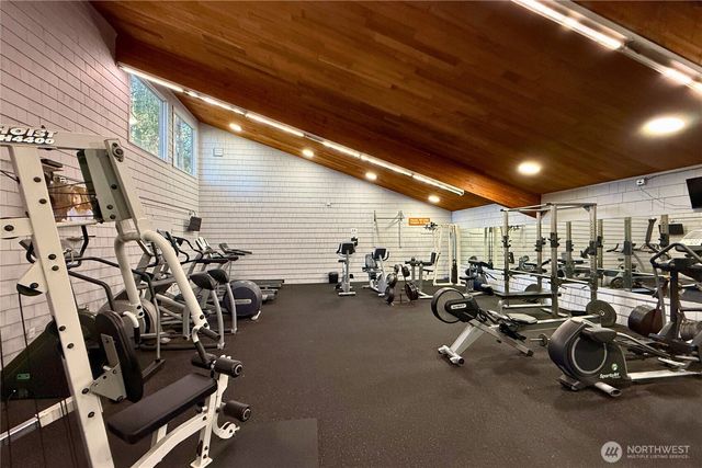 6667 138th Avenue NE #524, Redmond, WA 98052