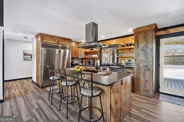566 Canoe Point, Ellijay, GA 30540