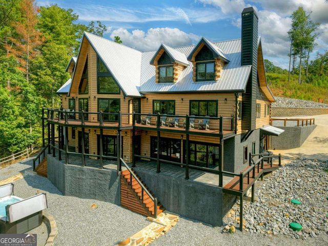 566 Canoe Point, Ellijay, GA 30540