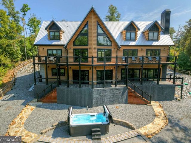 566 Canoe Point, Ellijay, GA 30540