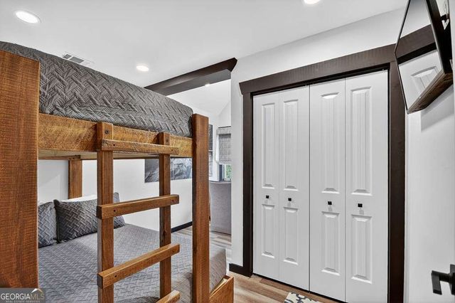 566 Canoe Point, Ellijay, GA 30540