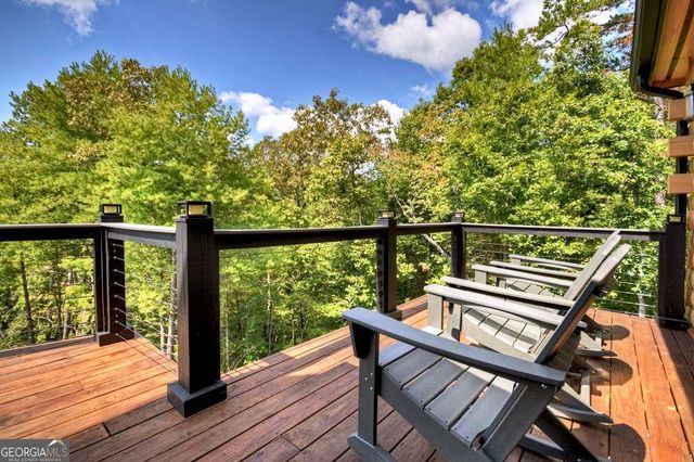 566 Canoe Point, Ellijay, GA 30540