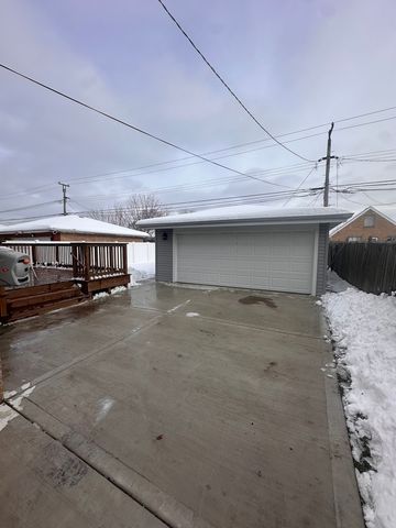 8017 S Kostner Avenue, Chicago, IL 60652