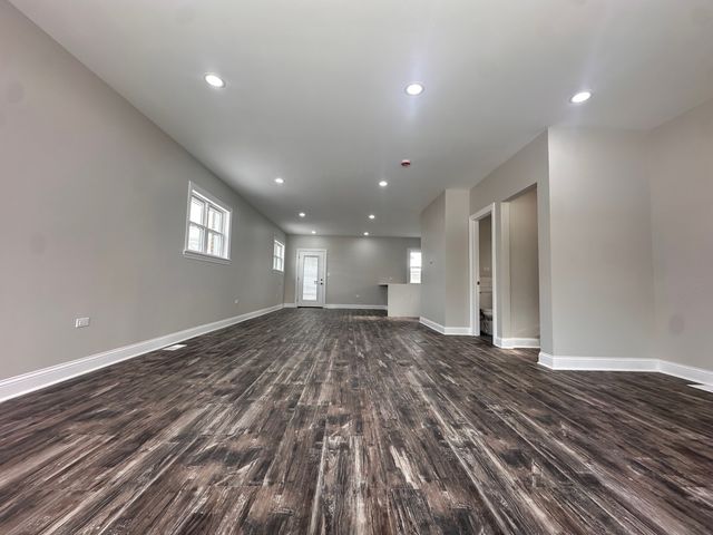 8017 S Kostner Avenue, Chicago, IL 60652