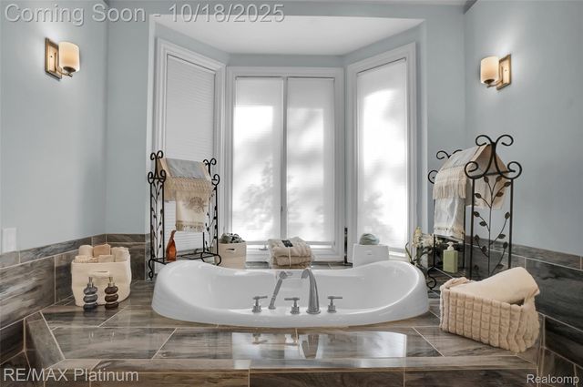 5479 River Ridge Drive, Brighton, MI 48116