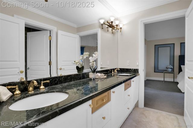 5479 River Ridge Drive, Brighton, MI 48116