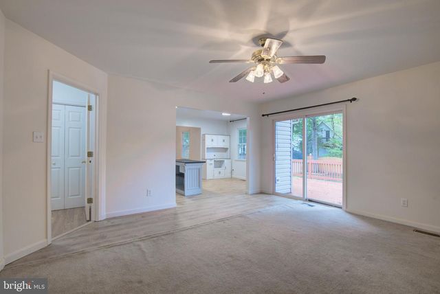 207 MEADOW AVE, Colonial Beach, VA 22443