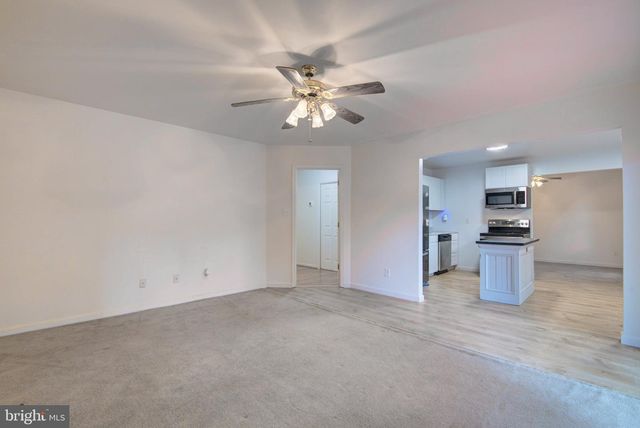207 MEADOW AVE, Colonial Beach, VA 22443