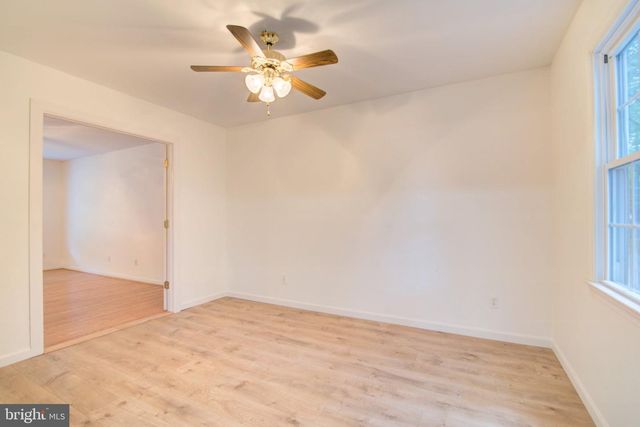207 MEADOW AVE, Colonial Beach, VA 22443