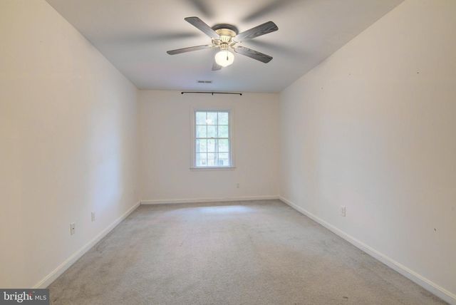 207 MEADOW AVE, Colonial Beach, VA 22443