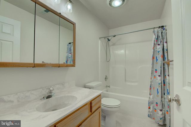 207 MEADOW AVE, Colonial Beach, VA 22443